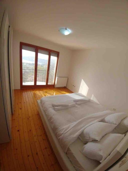 Casa Farmak - 4 Bedroom Lux Apartment With Infinity Pool & Lake View Ohrid Extérieur photo